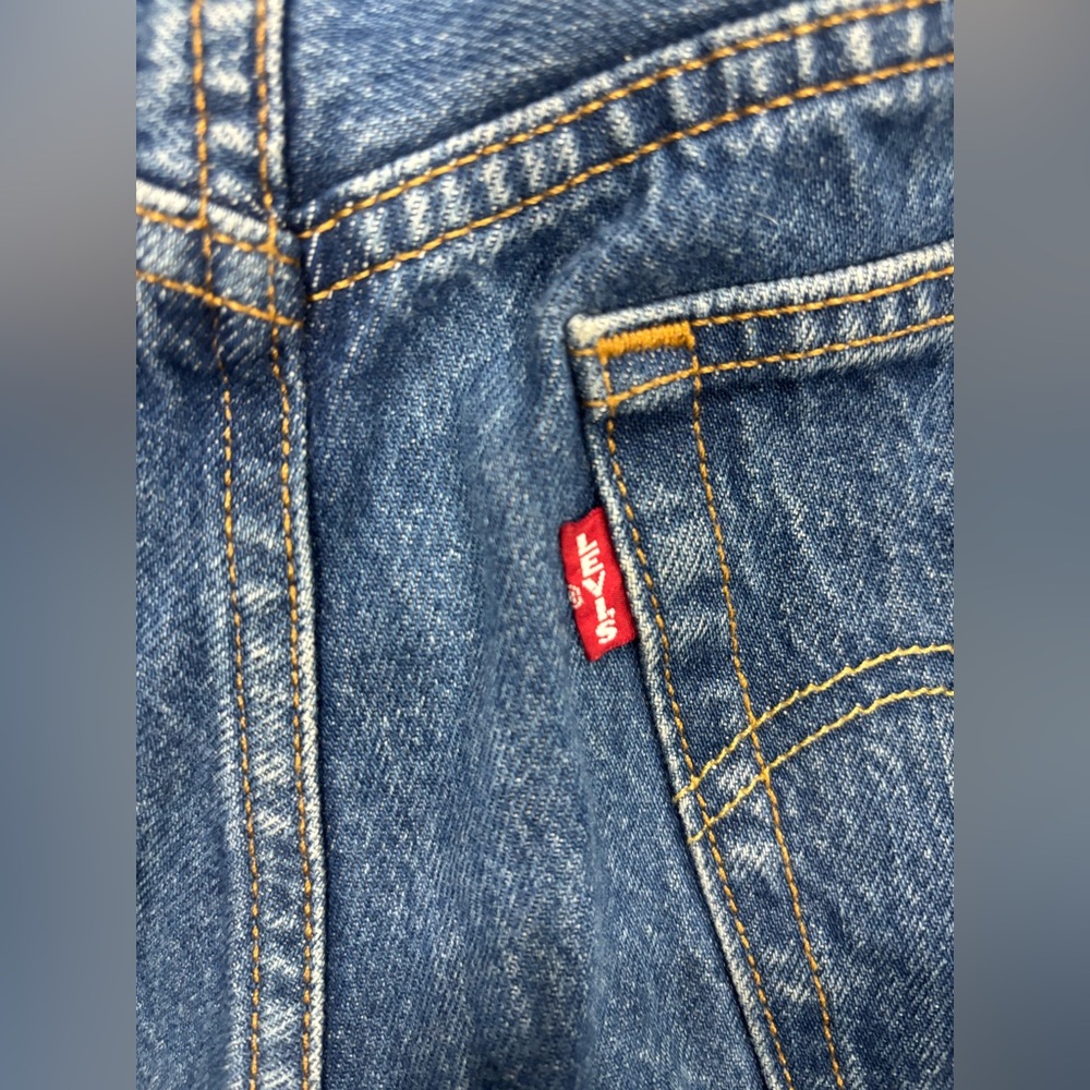 Levi's 501 Button Fly Cut Off Big E Medium Wash Denim Shorts Classic Size:w27 - Picture 6 of 9